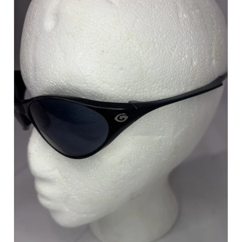 Vintage Gargoyle Black Sunglasses - Rubber Nose Piece